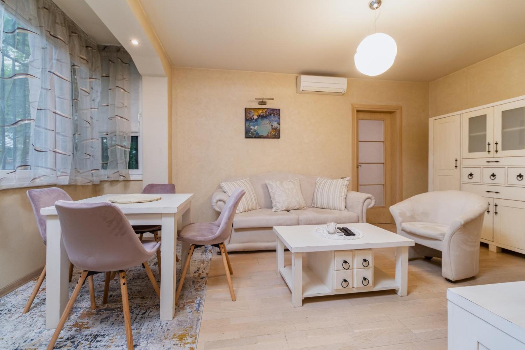 Elegant 1-Bedroom Apartment Plovdiv Extérieur photo